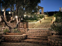 Nobelos Seaside Lodge