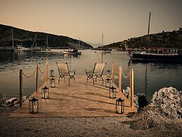 Nobelos Seaside Lodge