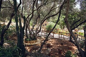 Nobelos Seaside Lodge