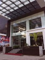 Ginger Kochi MG Road