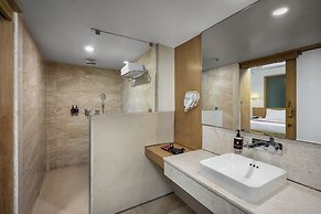 Ginger Kochi MG Road