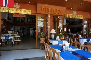Dee-Lek Guesthouse and Restaurant
