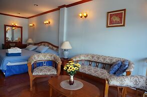 Dee-Lek Guesthouse and Restaurant