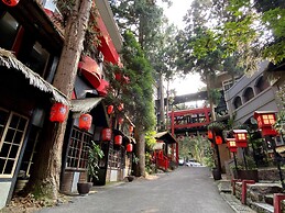 Monster Village Hotel