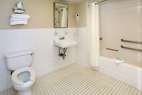 Matador Oceanfront Resort