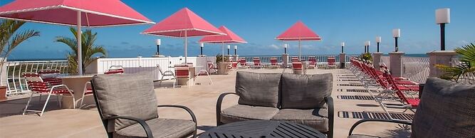 Matador Oceanfront Resort