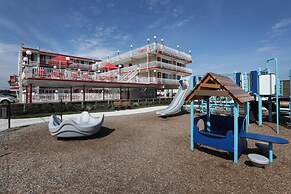 Matador Oceanfront Resort