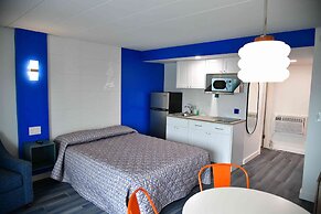 Jolly Roger Motel