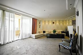 Imperial Palace Hotel