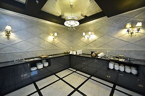 Imperial Palace Hotel