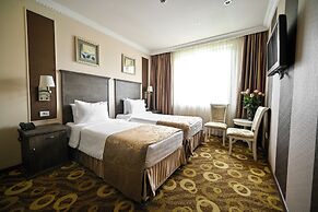 Imperial Palace Hotel