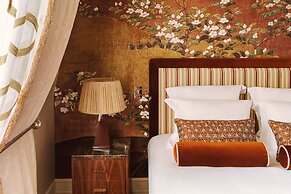 Saint James Paris - Relais & Chateaux