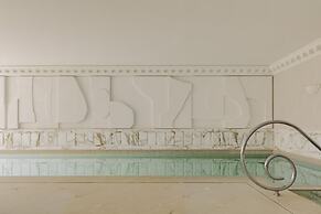 Saint James Paris - Relais & Chateaux