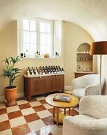 Saint James Paris - Relais & Chateaux