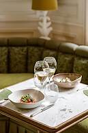 Saint James Paris - Relais & Chateaux