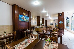 Bombinhas Palace Hotel