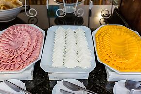 Bombinhas Palace Hotel