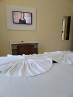 Bombinhas Palace Hotel