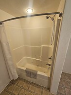 Williston Lake Resort