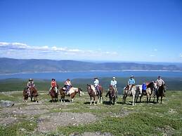 Williston Lake Resort