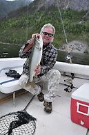 Williston Lake Resort