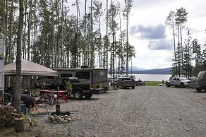 Williston Lake Resort