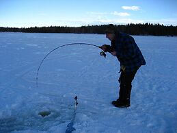 Williston Lake Resort