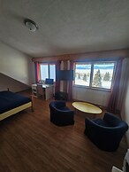 Williston Lake Resort