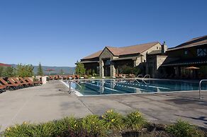 Flying Horse Resort & Club