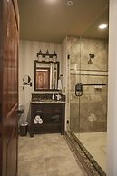 Flying Horse Resort & Club