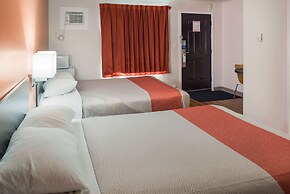 Motel 6 Fort St. John, BC