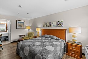 Basecamp Puyallup a Travelodge by Wyndham