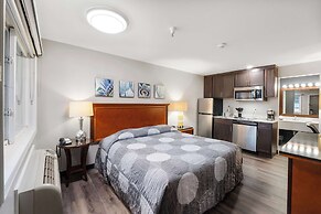 Basecamp Puyallup a Travelodge by Wyndham