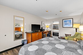 Basecamp Puyallup a Travelodge by Wyndham