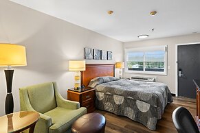 Basecamp Puyallup a Travelodge by Wyndham