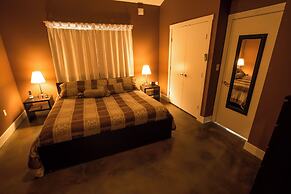 Crooked Tree Guest Suites