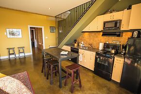 Crooked Tree Guest Suites