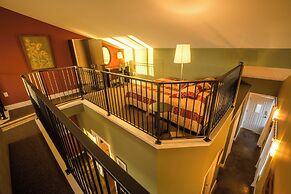 Crooked Tree Guest Suites