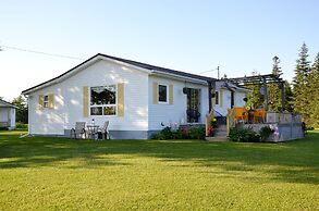 Greenwich Moonlight Bay Cottage