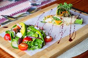 Chrislin African Lodge