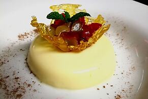 Chrislin African Lodge