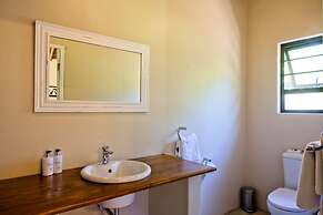 Chrislin African Lodge