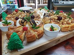 Chrislin African Lodge