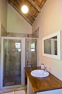 Chrislin African Lodge