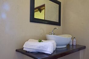 Chrislin African Lodge