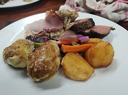 Chrislin African Lodge