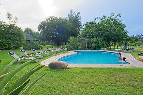 Chrislin African Lodge