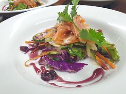 Chrislin African Lodge