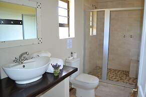 Chrislin African Lodge