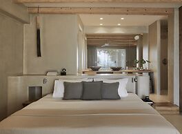 F ZEEN KEFALONIA - Adults Only